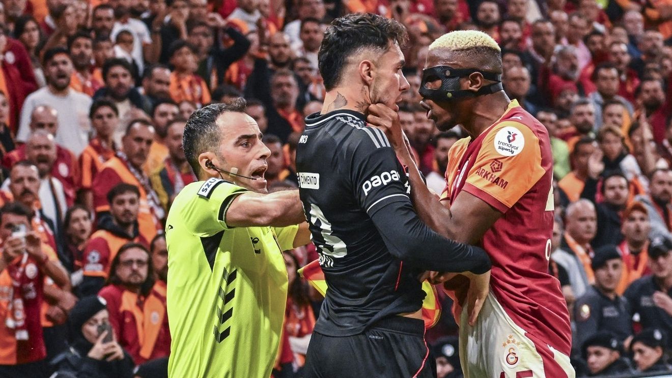 Turcia e zdrobită de scandalul pariurilor: fotbalişti de la Beşiktaş şi Galatasaray sunt anchetați pentru implicare!