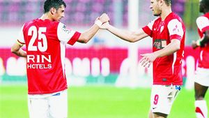 Cuplul N&D a revenit pe "scenă"! Atacanții conduc atacul "câinilor"