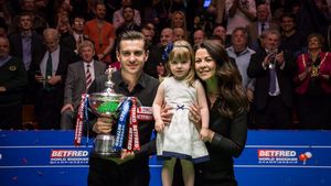 SNOOKER | "Bufonul" îndrăgostit de Crucible.  Mark Selby a câștigat al treilea titlu de campion mondial, după o revenire de senzație în fața lui John Higgins