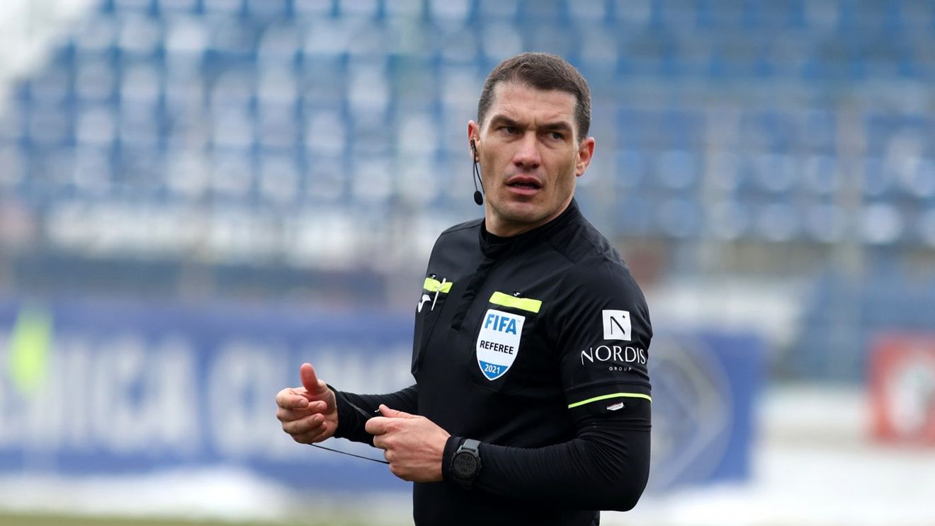 Istvan Kovacs a ajuns star în Italia după ce Gazzetta dello Sport a scris asta despre el! Ce arbitru de top din Premier League a „doborât” pentru a conduce finala Conference League: „S-a remarcat”