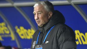 Scenariu dezastruos pentru Nelu Varga: Dan Petrescu pleacă de la CFR Cluj pentru a deveni antrenorul lui Cristiano Ronaldo la Al Nassr! Românul e pe lista favoriților și e ademenit cu un salariu colosal