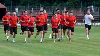 Dorinel Munteanu a sunat adunarea la ACSM Reșița. Sergiu Rimovecz primește o șansă să se reabiliteze. Jucători de la SC Oțelul, Csikszereda și Șelimbăr, printre noutățile din Valea Domanului