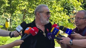 Gigi Becali, verdict despre comentatorii TV care critică situația de la FCSB. Atac devastator împotriva unuia: „Băi, niebunule!”