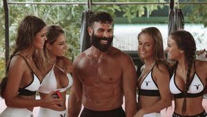 Dan Bilzerian, regele Instagramului, care a stârnit invidie cu stilul de viață extravagant, și-a dat tatăl în judecată! Război total pe o afacere dubioasă