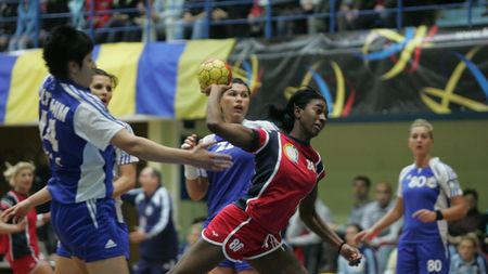 Oltchim s-a impus în derby-ul cu Rulmentul Brașov