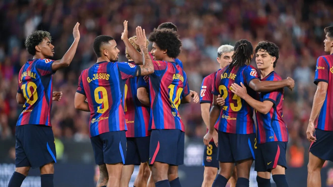 Coșmar pentru Barcelona după recitalul din La Liga! Jucătorii lui Hansi Flick nu au mai putut reveni acasă din cauza vremii