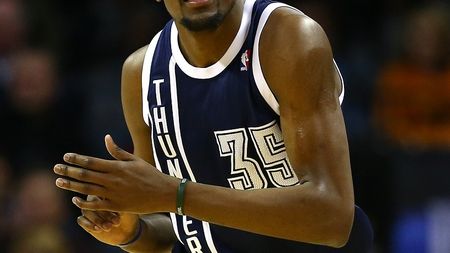 Triple-Durant! Superstarul lui Thunder a mai făcut un meci-record