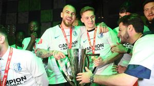 Mircea Lucescu, de ce nu-i convoci pe amândoi?! Șase concluzii tăioase cu Louis Munteanu și Denis Alibec strălucind în CFR Cluj - Farul Constanța 4-1, calificare zdrobitoare a ardelenilor în finala Cupei României Betano