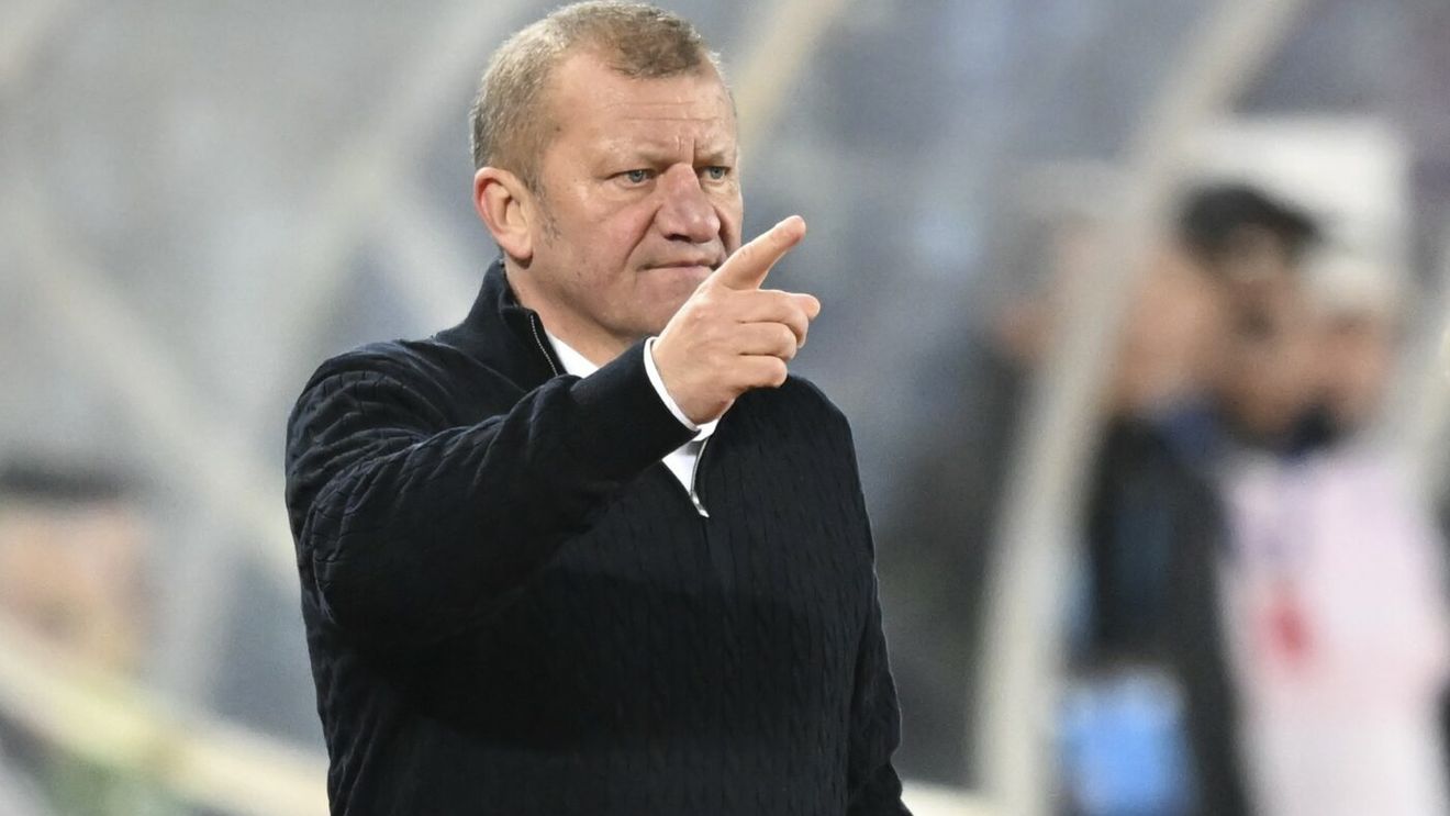 Dorinel Munteanu a făcut prăpăd împotriva arbitrilor: „Manieră ostilă! Ştim cine a fost la VAR”