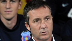 Gigi Becali e "chitit" pe Tătărușanu, Meme îi comută atenția pe Ilie Stan!** Managerul acuză lipsă de profesionalism: 'De ce nu a făcut ca Oli?'