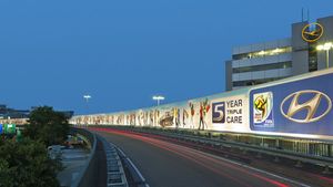 Hyundai dezvăluie o reclamă de 600 metri pătrați cu fanii de la Cupa Mondială