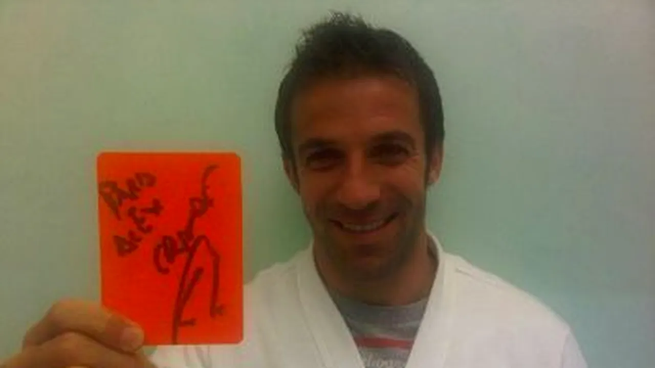 FOTO** Del Piero a primit cel mai tare cartonaș roșu...cadou!:)