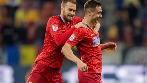 Andrei Miron i-a luat fața lui Adrian Petre! Gol la debutul pentru FCSB! Ce spune Ilie Dumitrescu despre fundaș | FOTO