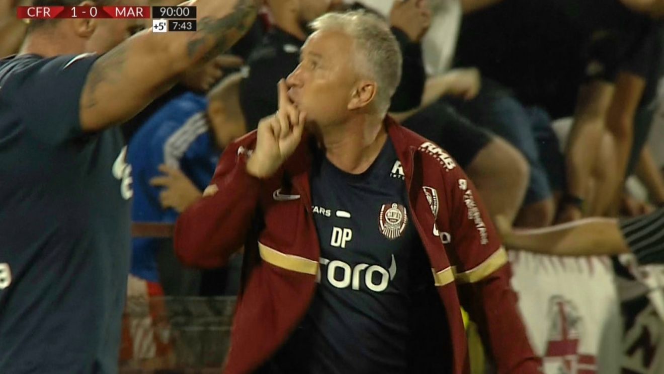 Dan Petrescu, explozie de bucurie! Tehnicianul lui CFR Cluj, așa cum nu l-ai mai văzut niciodată! Gestul uluitor pe care l-a făcut către fani după victoria cu Maribor | FOTO