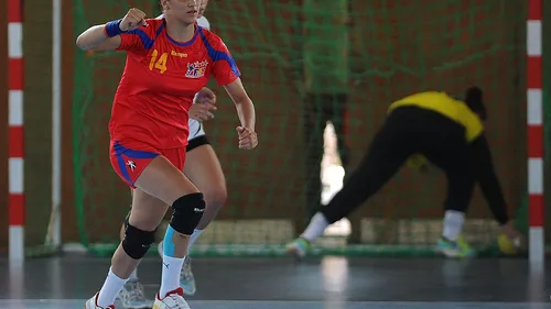 Debut dezamăgitor la Europeanul de handbal feminin sub 19 ani: România - Franța 24-31. Campioana mondială en-titre a fost de nerecunoscut în repriza a doua