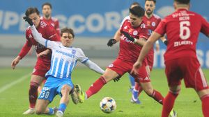 Universitatea Craiova - Oțelul Galați 1-0, în etapa 25 din Superliga. Echipa olteană rămâne în fruntea clasamentului