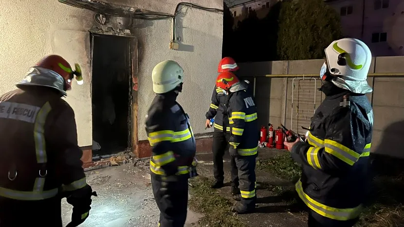 Incendiu la Spitalul de Boli Infecţioase din Ploieşti.  Doi pacienți au murit. O infirmieră a suferit arsuri pe 40% din suprafaţa corpului