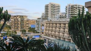 Prietenul lui Mircea Lucescu a cumpărat cel mai scump apartament din istorie cu 471.000.000 de euro!