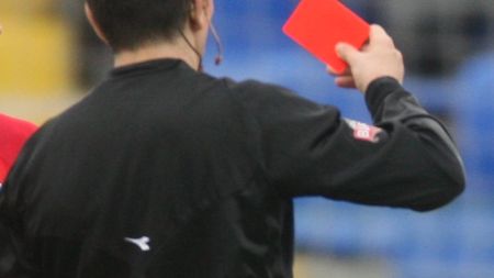 ANTIMESAJ** 5 eliminări la un meci care promova pacea între fani!