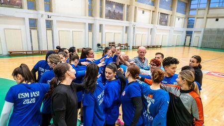 Agonia continuă! CSM Iași 2020 a suferit a zecea înfrângere consecutivă în Liga Florilor, pe terenul Gloriei Bistrița