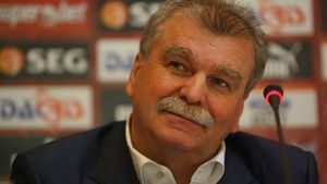 "Pancu poate să joace mai mult de șase luni la Rapid!"** Vezi cum l-a ratat Rapidul pe Moraes