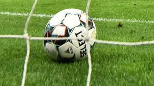 Dezvăluiri despre blaturile din fotbalul românesc! Cum funcționa Cooperativa! „Jean Pădureanu anunța clasamentul ediției care avea să înceapă. O lua de sus în jos! Emoții erau la locurile retrogradabile” | VIDEO EXCLUSIV ProSport Live