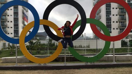 IMAGINEA ZILEI | Asta înseamnă detentă! Cum a pozat o campioană din România în Satul Olimpic din Rio. "Mi-am propus să-mi corectez recordul personal și să mă calific în finală"