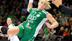 Crina Pintea a fost desemnată cea mai bună jucătoare a Europei în luna ianuarie! Pivotul naționalei României a urcat pe aceeași treapă cu Mikkel Hansen