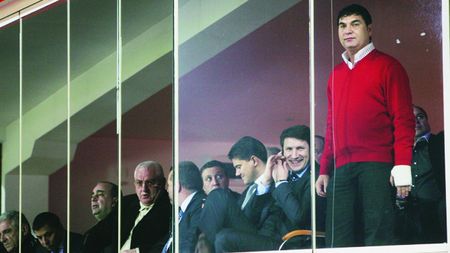 Borcea, de neclintit!** "Nicio zi liberă!"