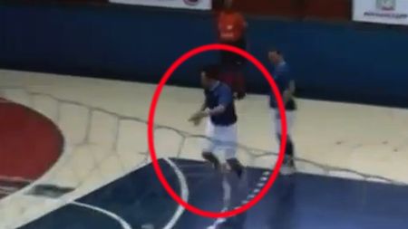 Execuțiile lui Falcao chiar sunt din altă lume. VIDEO - A reușit să lobeze portarul, din lovitură liberă, prin "braziliană"