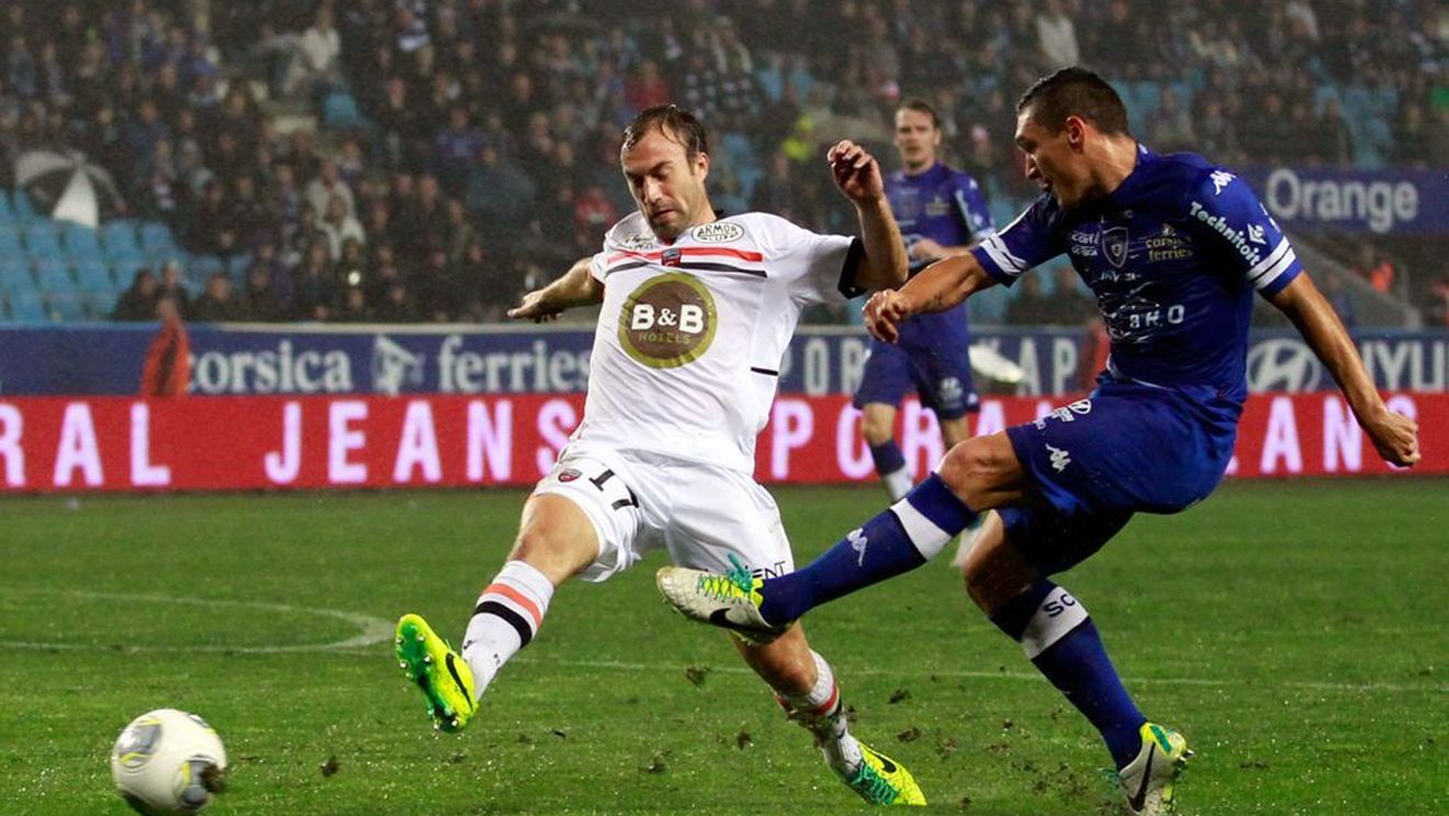 Reghe l-a vrut în atac, el s-a transformat în "avocat" pentru Steaua! Cum scuză Keșeru înfrângerile din Ligă