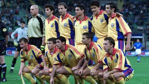 Cât de slab a fost la învățătură unul dintre cei mai importanți membri ai Generației de Aur! Avea corigențe pe linie