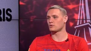 Vlad Georgescu, unul dintre poloiștii pe care ne bazăm la Jocurile Olimpice, n-a fost îndrăgostit la început de acest sport! „Jucasem fotbal, dar nu eram talentat. Tata m-a adus aici” | VIDEO EXCLUSIV DRUMUL SPRE PARIS