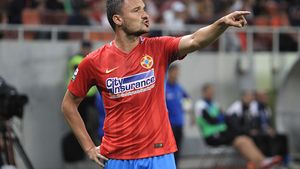 Budescu, "victima" strategiei lui Becali? Cel mai bun jucător de la FCSB nu mai e sigur de locul de titular. Cu cine trebuie să se lupte în partea a doua a sezonului
