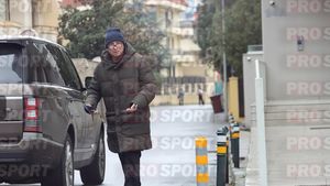 După 135 de meciuri cu Dan Petrescu pe bancă, fotbalistul dezvăluie din suferința antrenorului: „Asta am făcut de ziua lui”