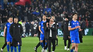 Banii dictează! S-a aflat motivul meschin pentru care Slovacia a refuzat amânarea meciului cu România, deși Mircea Lucescu a leșinat