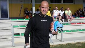 ACS Poli s-a înțeles cu un portar german. Alexa își pune baza în el: "Se vede că a apărat la un nivel înalt, dă multă liniște". Ovidiu Petre a rămas în afara lotului