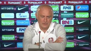 Încep transferurile la CFR Cluj! Andrea Mandorlini i-a cerut lui Nelu Varga primul fotbalist: cum se numește și ce știe să facă | EXCLUSIV