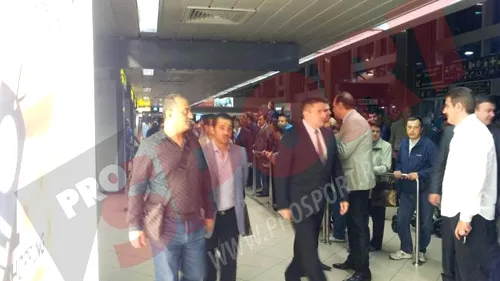 FOTO EXCLUSIV: Surpriză în Giulești. Un prinț din Yemen a venit la București pentru a negocia cumpărarea Rapidului

