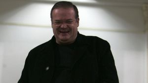 Aghaton: "Ce voia Gigi, să plâng când dădea gol Dinamo? Am luat 'bulane' de la Miliție pentru echipa asta!"