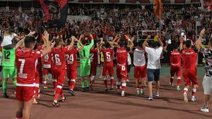 Dinamo a pus în vânzare abonamentele pentru acest sezon! Cât costă accesul la meciurile „câinilor”