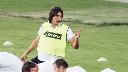 Alexa: "Să dea gol Zicu și Helder"