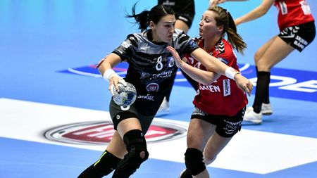 CSM București reia bătălia în Liga Campionilor cu o partidă în compania danezelor de la Team Esbjerg. Miza întâlnirii + absențe din tabăra „tigroaicelor”