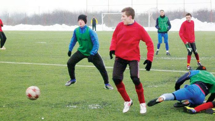 Ritli jr, KO!** Fiul fostului portar al Stelei din anii '90 s-a ales cu nasul rupt după o ceartă cu un coleg de la Olimpia