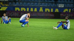 La nici 24 de ore după retrogradare, la Poli Iași s-a hotărât viitorul clubului! Primarul Mihai Chirica a făcut anunțul: „Asta vrem!”. Ședință de urgență în Copou. EXCLUSIV