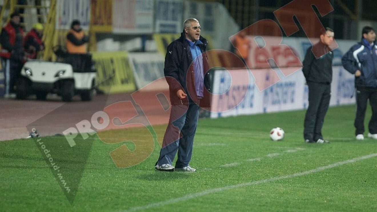 Manea atacă Steaua și CFR-ul:** "Sunt uluit că Becali spune că a fost blat, clujenii au făcut multe nenorociri în arbitraj"