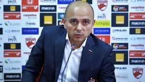 Alexandru David, fostul președinte executiv al lui Dinamo, îi critică pe investitorii spanioli. „Ar trebui să i se pună niște întrebări domnului Collado!” | VIDEO EXCLUSIV ProSport LIVE