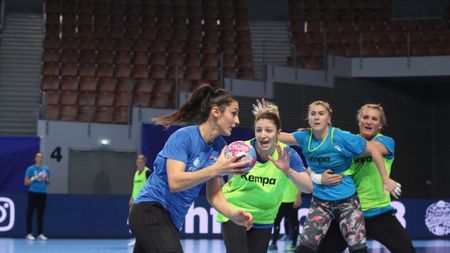 Surpriza lui Ambros Martin: "Am suferit trei operații ca să joc pentru România!"