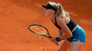 „Mini Sharapova" face furori la turneul de la Madrid! La doar 15 ani, a eliminat o favorită importantă în turul secund și este neînvinsă în 2023!