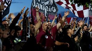 Dezastru total la Rapid! Nu mai sunt banii: nu au avut ce mânca de Sărbători şi au fost dați afară din chirii